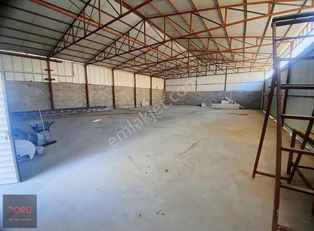 Karacasuda 300 M² Kapalı Alan Sanayii Elektriği Olan Dükkan Depo