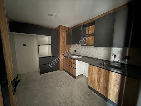 Bağlar Bağcılar Civarı Kiralık Satılık Dairelerimiz Mevcuttur