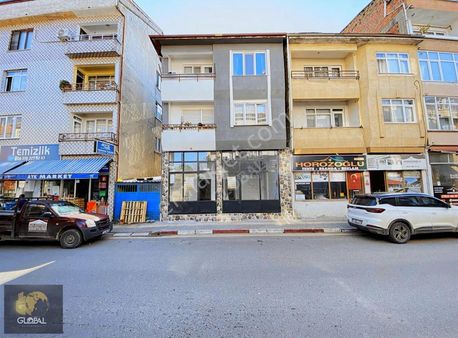 Global'den Merkezi Konumda Geniş Vitrin Cepheli Kiralık Dükkan