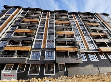 Burak Karaeren'den Havuzlu Site İçinde 2+1 Lüks Ve Sıfır Daire