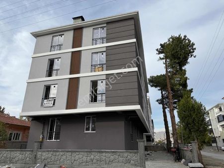 Remax Dem'den Hocabey Mah. Yeni Hastane Yakını 1+1 Satılık Daire