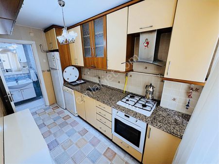 Alaybey Mahallesinde 2+1 Full Eşyalı Kiralık Ara Kat Fırsatı