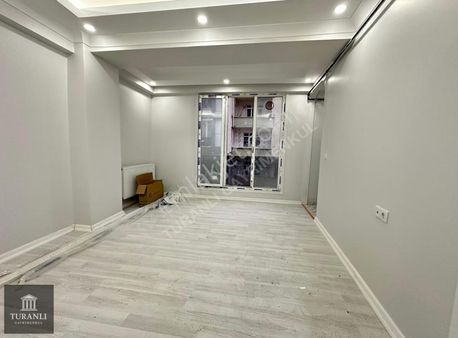 Turanlı'dan İnönü'de Sıfır Binada Ön Cephe Caddeye Sıfır 2+1