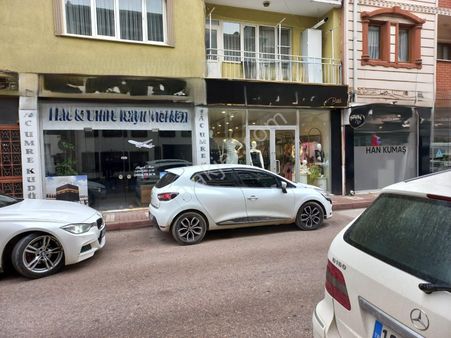 İnegöl Merkezde Cadde Üstü Mevcut Kiracılı Satılık İşyeri 70 M2
