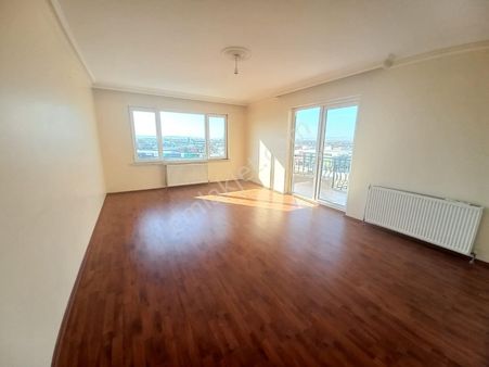 Köken Emlaktan Ankara Yolu Üzerinde Satılık Geniş 4+1 Daire