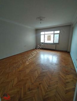 Rami Yenimahalle'de Arakat Bakımlı Çift Cephe