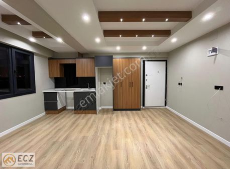 Ecz Gayrimenkul Den Satılık 1+1 Daire Kurtuluş Mh Alaşehir