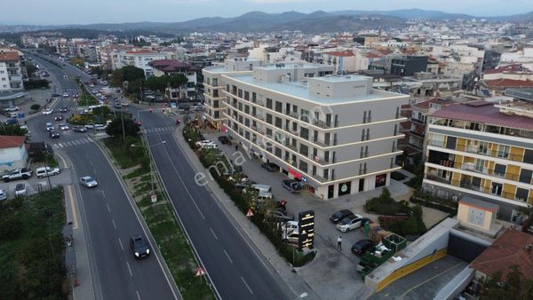 Seferihisar Sığacık Kavşağında Köşe Konumda Modern 3+1 Daire