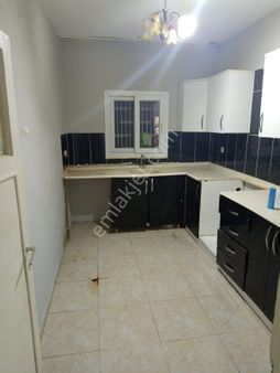 Kiralık 2+1yeşilyurt Z.kat Kapalı Mutfak A.türkeş Blv Yakın