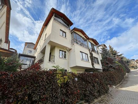 Türkkonut Özdebirlik Sitesisinde Full Yapılı Manzaralı 5+1 Villa