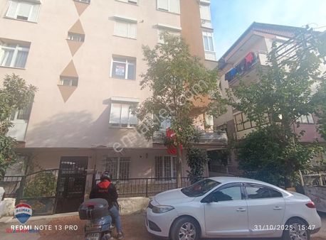 13 Izmır Buca Işçıevlerı Yığıtler Mahallesınde 3+1 Kıralık