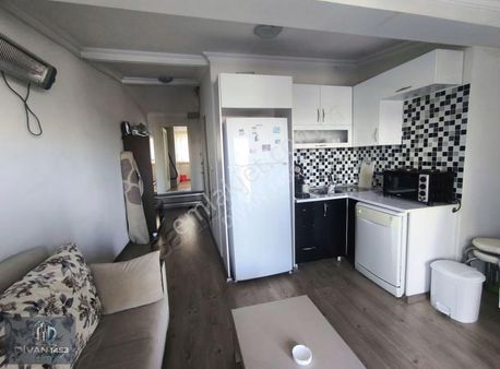 Balat'ta Full Manzaralı Eşyalı Krediye Uygun Satılık Daire