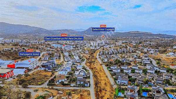 Güzelbahçe Kolejler Bölgesinde 5+1 Satılık Müstakil Villa