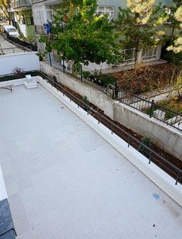 Bahçelievlerde Yeni Binada 2+1