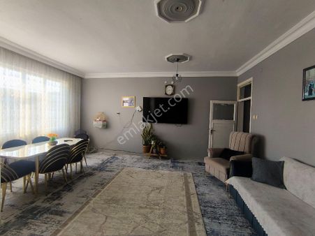 Ahmet Ersevende Merkezi Konumlu