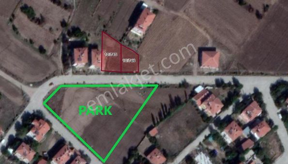 İlbey // Şuhut Merkez "istiklal" Mahallesinde Satılık 732 M² Arsa