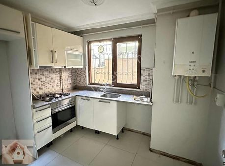 Esen Emlak Aracılığıyla***butk Sitede-otoparklı-satılk 2+1 Daire