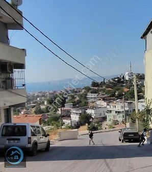 Ali Fuat Erdem Mahallesi'nde Full Deniz Manzaralı Müstakil Ev