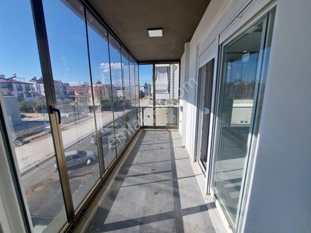 Varsak Tramvay Dibinde 3+1 Katta Asansörlü Geniş Ferah Daire