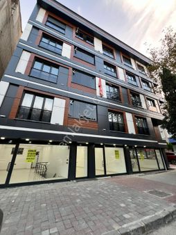 Hürriyet Mahalesi Paşaçayırı Caddesinde Kiralık Dükkan