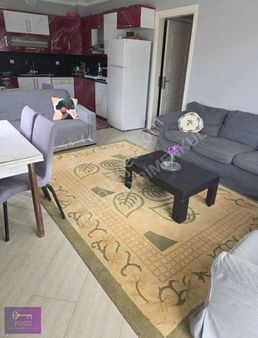 Yenifoça Merkezde 2+1 Eşyalı Kiralık Daire