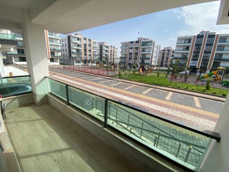 Makro Life Gayrimenkul'den Bağcılar Yeniköy Kavşağı Civarı Satılık Sıfır 2+1 Fırsat Daire