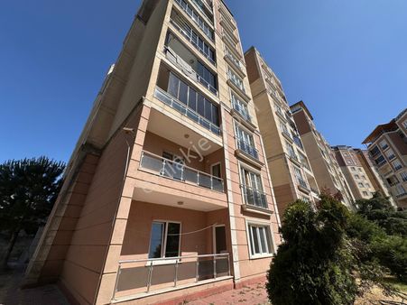 Çayırova Göktürk Sitesinde 3+1 Kiralık Daire