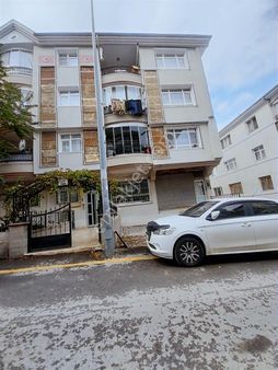 Emza Gayrimenkul'den Sağlık Ocağı Karşısı 3+1