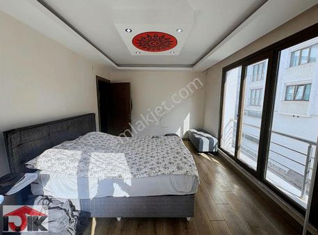 Kiralık Full Eşyalı 2+1 Arakat Beylikdüzü Yeşilyurt Caddesinde