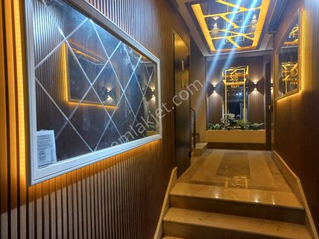 Bergama Atatürk Mah Sıfır Ultra Lüks Ara Kat Doğalgazlı Kapalı Mutfak 2+1 Geniş Satılık Daire