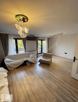 Pierre Lotti'de Satılık 2+1 Yeni Tadilatlı Daire