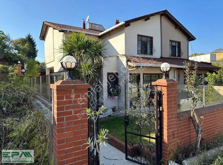 Epa Uğur'dan Akçakoca Kemos Ayazlı Mah.de Satılık Yazlık Villa