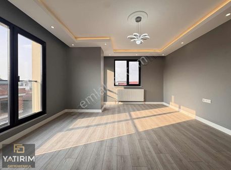 Marmaray Yakını Asansörlü 5+1 200 M2 Satılık Lüx Çatı Dubleks