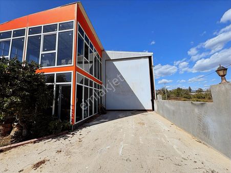 Çakırlarda Toplamda 450 M2 Hazır Bölmeli Lüx Ofisli Depo Dükkan