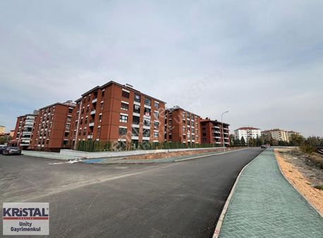 Bulvar Manzaralı Satılık Arakat 4+1 Daire