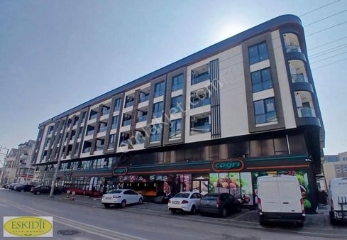 Eskidji'den Kartepe Dumlupınar Kumla Residence 1+0 Kiralık Ofis