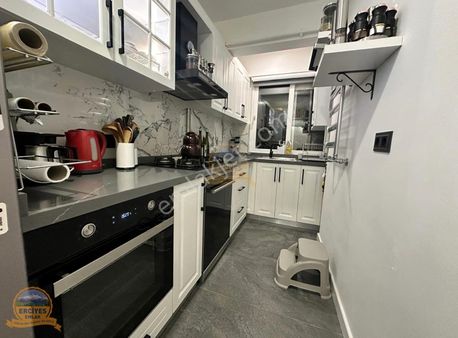 Erciyes'den Kaptan Arif'de 2+1 Net 80m2 Mimari Dekorlu Kombili