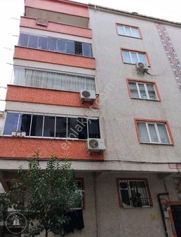 Yenibosna Zafer Mahallesin'de Satılık 6+2 Dublex Daire