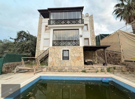 Kaçmaz Fırsat Kesintisiz Deniz Manzaralı Hem Arsa Hem Villa