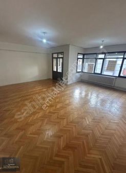 Uzman Dan Avcılar Denizköşkler Mh. Arakat 3+1 Satılık Daire