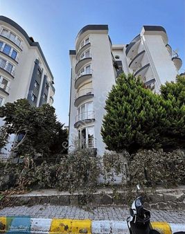 Acil Satılık Havuzlu Sitede 2 + 1 Daire