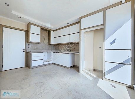 Yüksel'den E.banyolu Geniş Kullanışlı Satılık Ferah Daireler