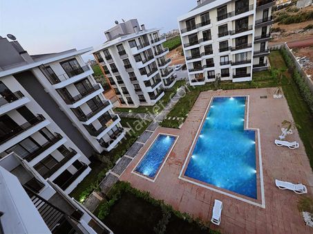 Kendi Bahçesi Var / Havuz Manzaralı 3+1