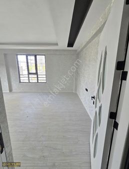 Kalfalar Uluğbey Mh Cd Cepheli Arakat 3+1 Lüx Dairemiz Satılık