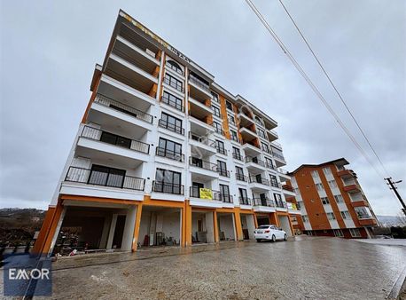 Emor Dan Cumhuriyet Mahallesin De Kiralık 2+1 Daire