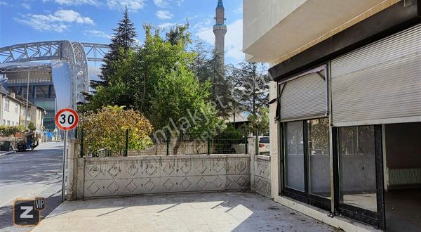 Stadyum Yanında Kiralık 200 M2 Kombili Dükkan