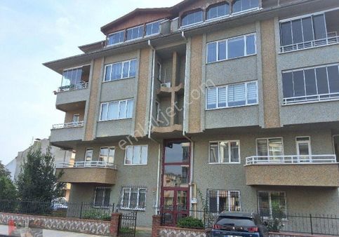 Karamanoğlu Emlak'tan Ara Kat Ters Dubleks Daire