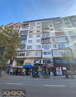 Anka Gayrimenkul'den Atatürk Bulvarında Kiralık 3+1 Daire