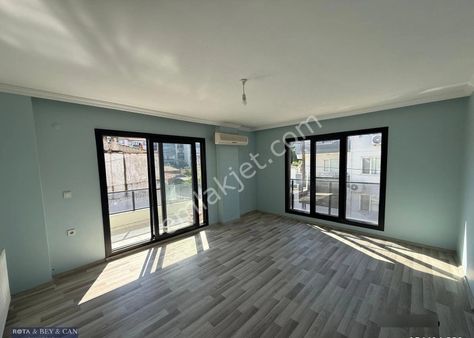 Rota'dan | Ana Caddeye Çok Yakın | Geniş 3+1 Kiralık Daire