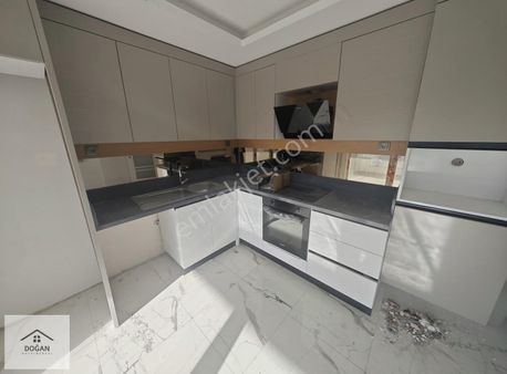 Törekent'te Site İçerisinde Sıfır Satılık Çok Geniş 2+1 Daire